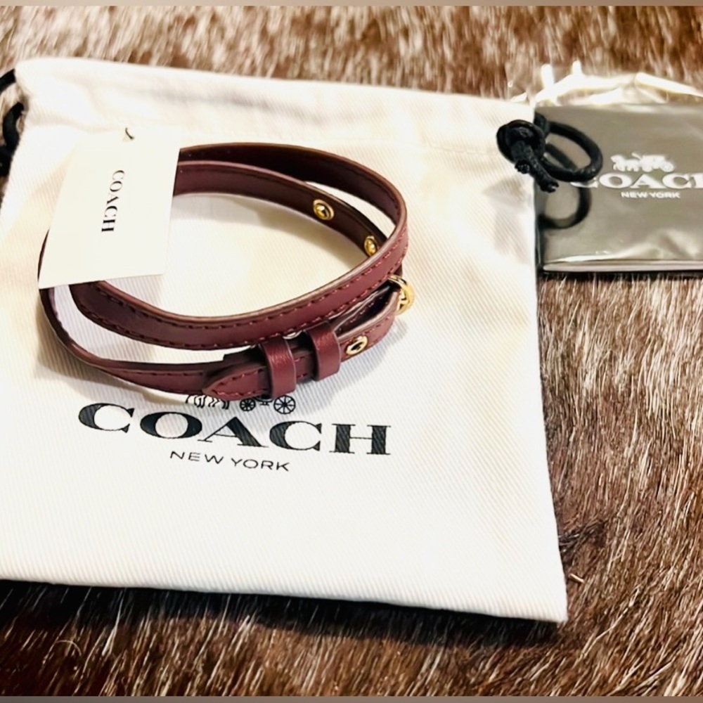 NWT Coach C-Buckle Double Wrap Leather Bracelet  Brown Gold With Iconic Style